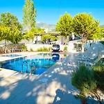 Kekik Azure Homes Oeluedeniz 3* Фетхие