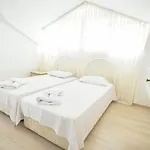 Kekik Azure Homes Oeluedeniz Fethiye